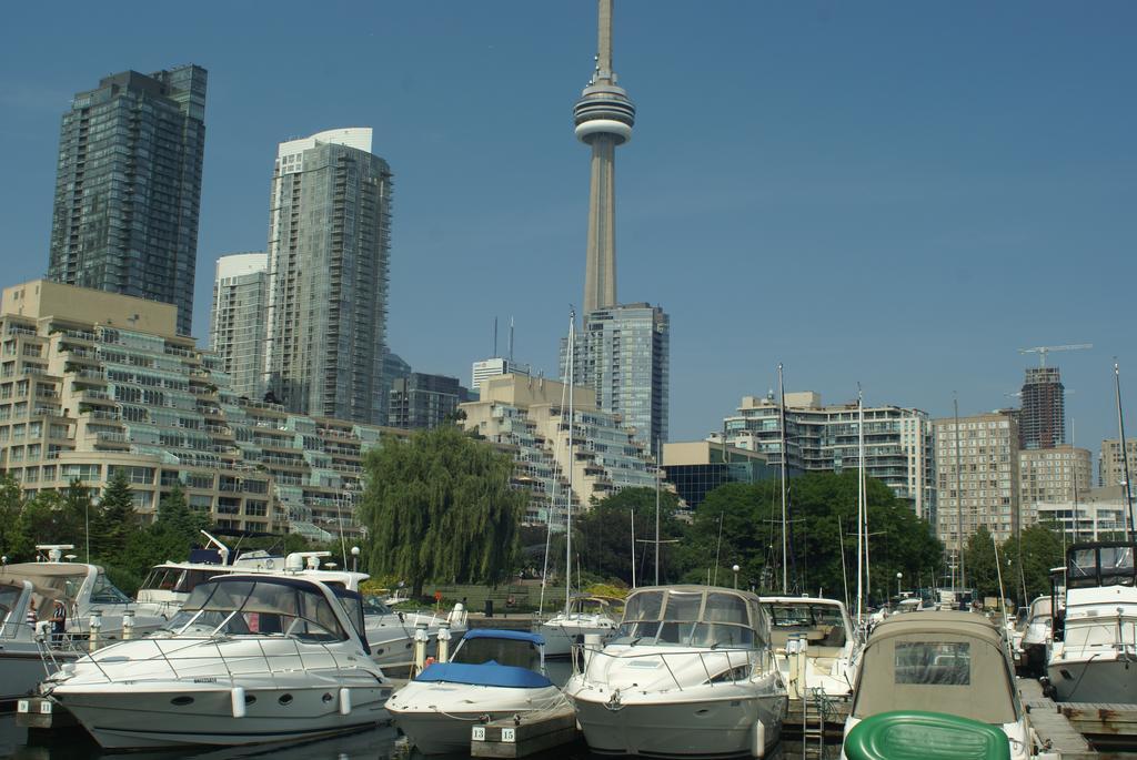 Bed and Breakfast Making Waves Boatel à Toronto Extérieur photo