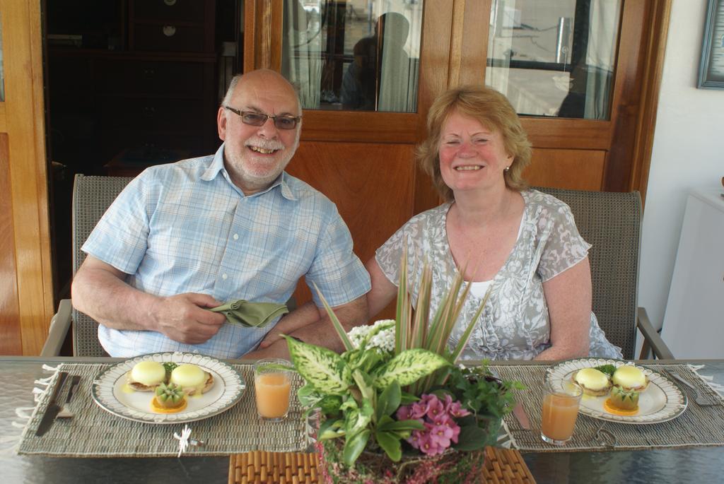 Bed and Breakfast Making Waves Boatel à Toronto Extérieur photo