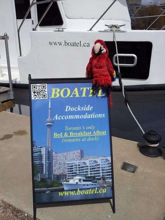 Bed and Breakfast Making Waves Boatel à Toronto Extérieur photo