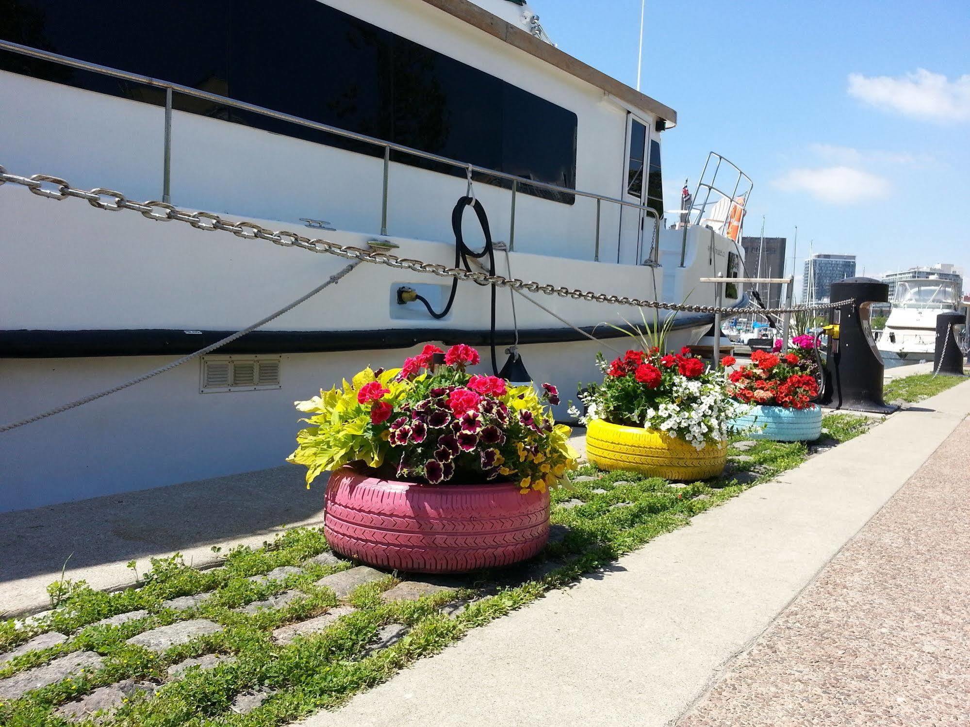 Bed and Breakfast Making Waves Boatel à Toronto Extérieur photo