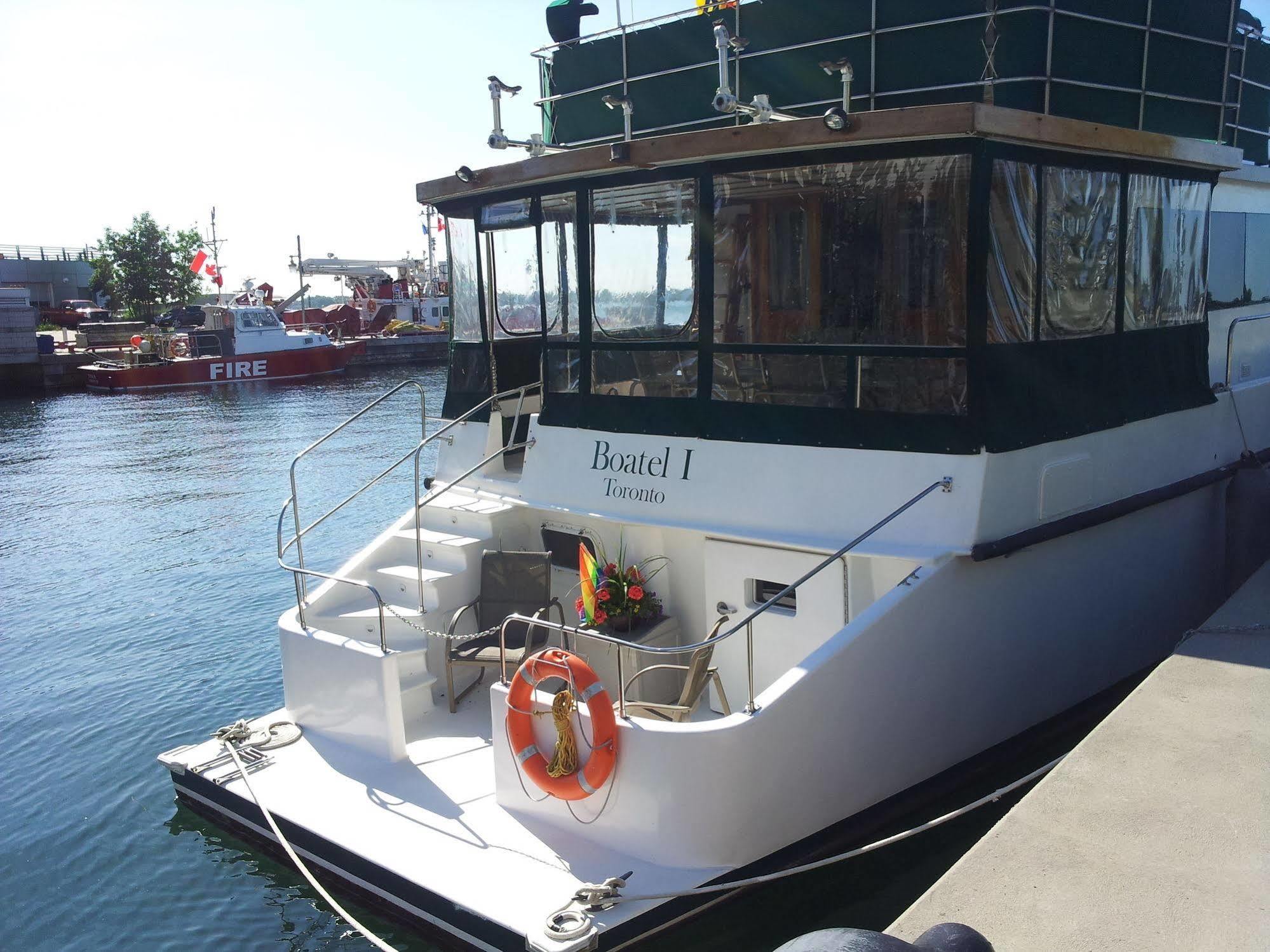 Bed and Breakfast Making Waves Boatel à Toronto Extérieur photo